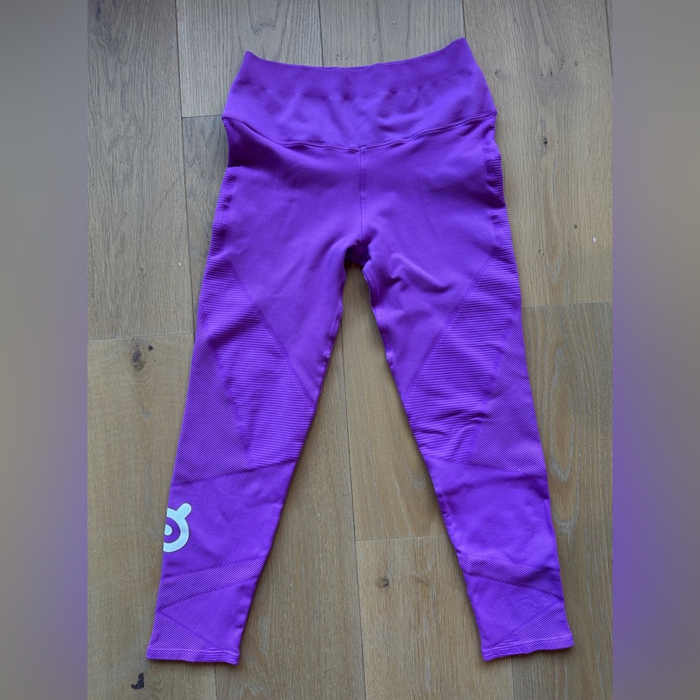 Peloton Cropped Leggings - Small - Like New
